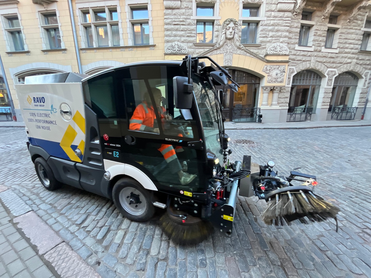 682137887_18005502464874856_9025096593763580916_n